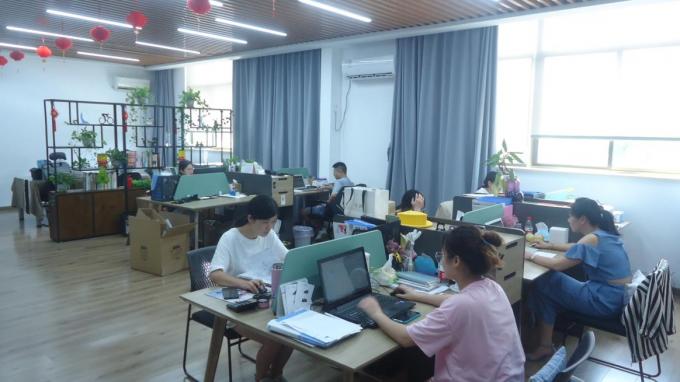 OEM/ODM 로고 블루투스 스피커 플레임 라이트 UV LED 캠핑 램프 재충전 가능한 모기 나방 모기 포획기 비행 곤충 끈적끈적 함정 10